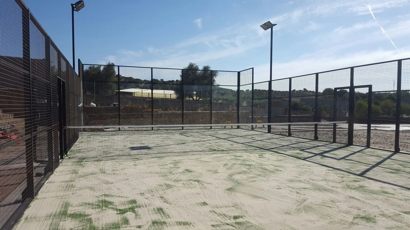 Pistas de Pádel en Valdeobispo, construcción de pistas de pádel